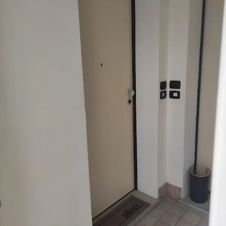 Domus Parca Apartment, Host: Shamira *