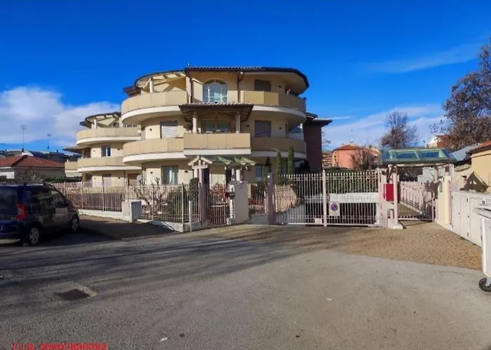 Domus Parca Apartment, Host: Shamira Appartement